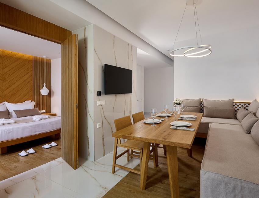 living room, sea view bedroom